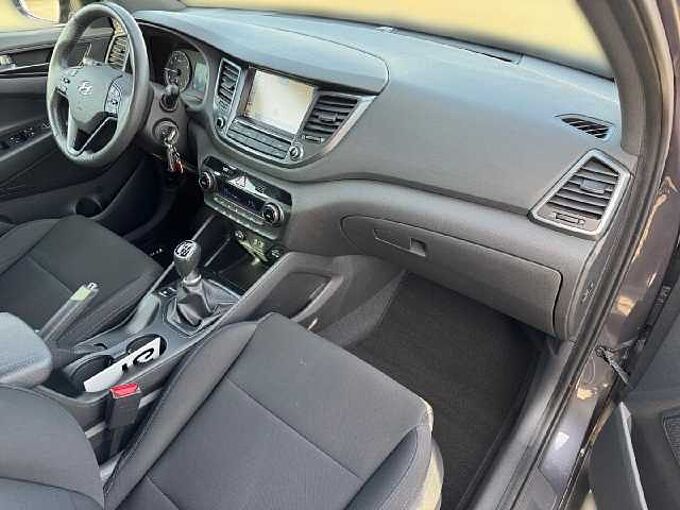 Hyundai Tucson 1.6 Turbo 177PS blue Passion *AHK*NAVI*SHZ*