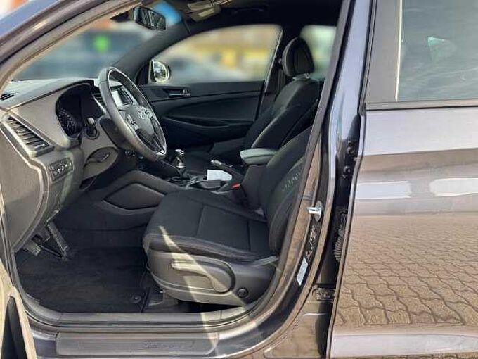 Hyundai Tucson 1.6 Turbo 177PS blue Passion *AHK*NAVI*SHZ*