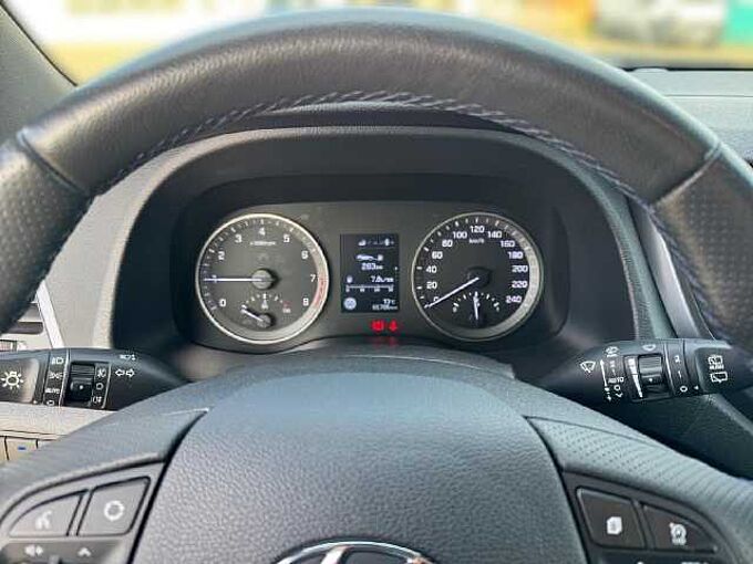 Hyundai Tucson 1.6 Turbo 177PS blue Passion *AHK*NAVI*SHZ*