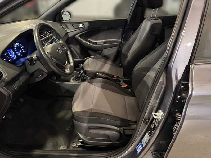 Hyundai i20 1.2 84PS YES! *SHZ*LHZ*8-Fach*