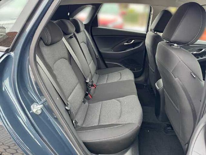 Hyundai i30 1.0 T-GDI 120PS 7-DCT Trend