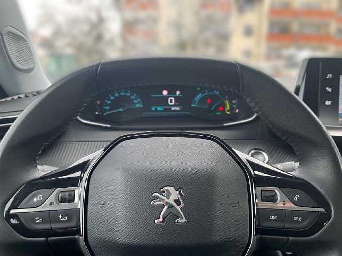 Peugeot 2008 Elektro 50kWh 136PS Active Pack