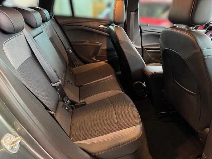 Opel Astra 1.2 Turbo 145PS Elegance *AHK*NAVI*SHZ*