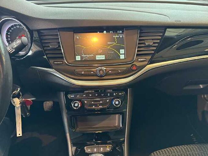 Opel Astra 1.2 Turbo 145PS Elegance *AHK*NAVI*SHZ*