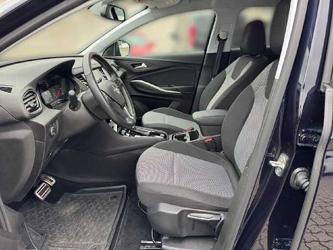 Opel Grandland X 1.2 Turbo 131PS 120 Jahre *AUT*AHK*NAVI*