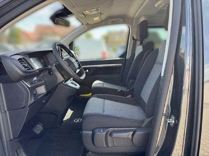 Opel Zafira Life 2.2 Diesel 180PS Edition M 8-Sitzer