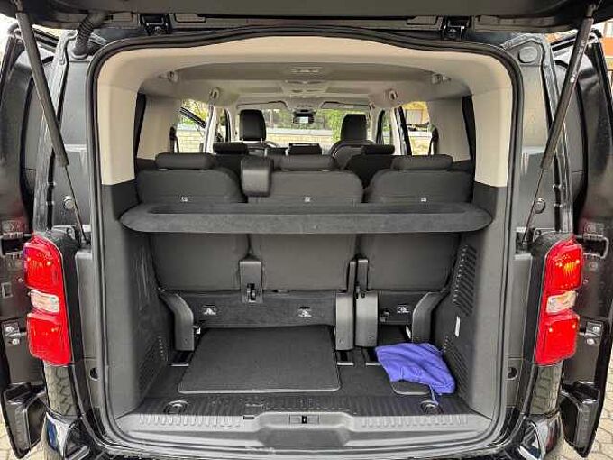 Opel Zafira Life 2.2 Diesel 180PS Edition M 8-Sitzer