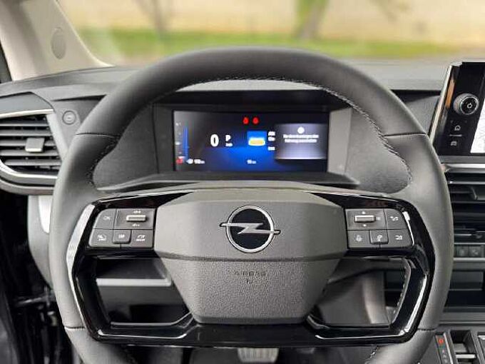 Opel Zafira Life 2.2 Diesel 180PS Edition M 8-Sitzer