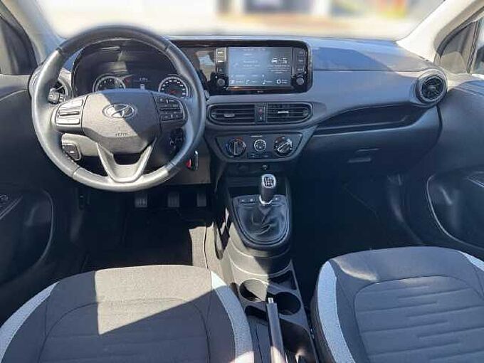 Hyundai i10 1.0 67PS Trend