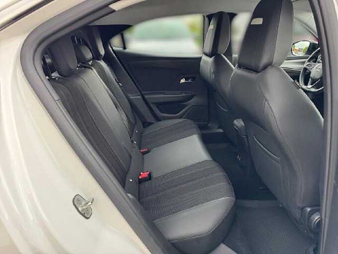 Opel Mokka-e 50kWh 136PS Elegance *11kW*Kamera*