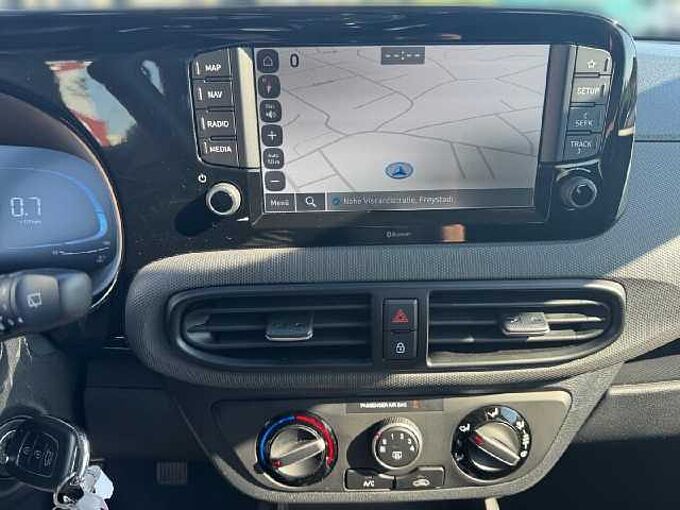 Hyundai i10 1.0 63PS Trend *NAVI*SHZ*LHZ*R-KAMERA*