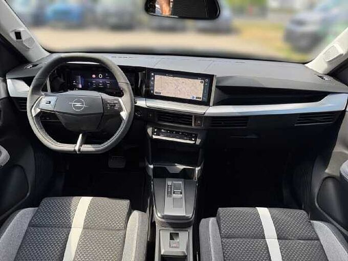 Opel Frontera 1.2 Turbo Hybrid 145PS Ultimate