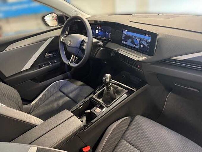 Opel Astra ST 1.2 Turbo 110PS Edition