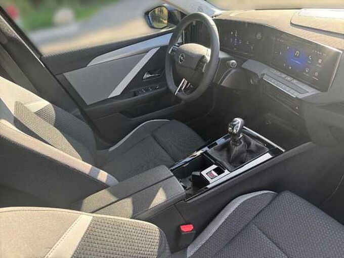 Opel Astra Enjoy 1.2 Turbo 110PS *NAVI*LED*SHZ*
